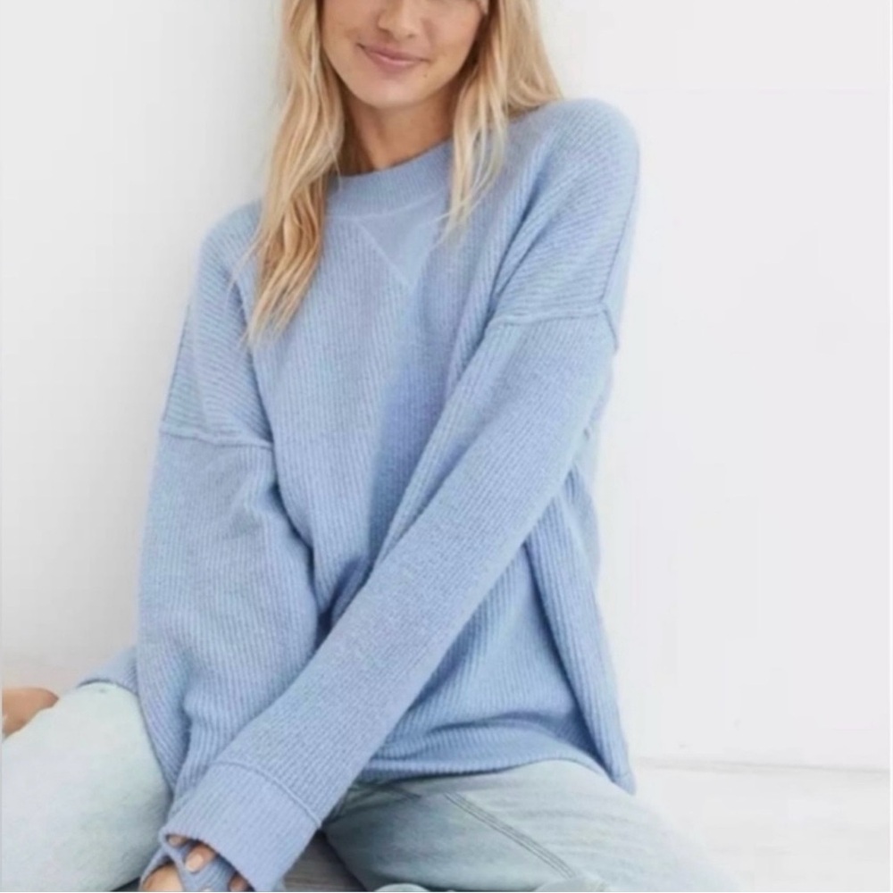 Aerie Women’s Light Blue Crewneck Sweater